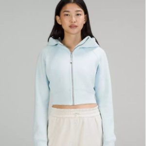 Like new. Lululemon full zip cropped hoodie